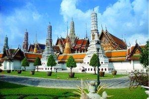 Besuch des Smaragd-Buddha-Tempels (Wat Phra Kaew)